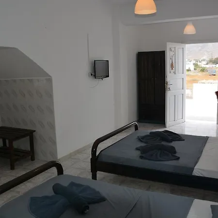 Valentino Apartment Perissa (Santorini)